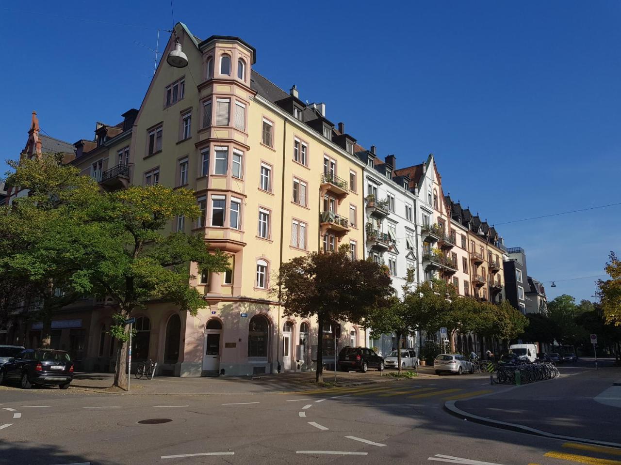 Budget Youth Hostel Oberengstringen Exterior foto